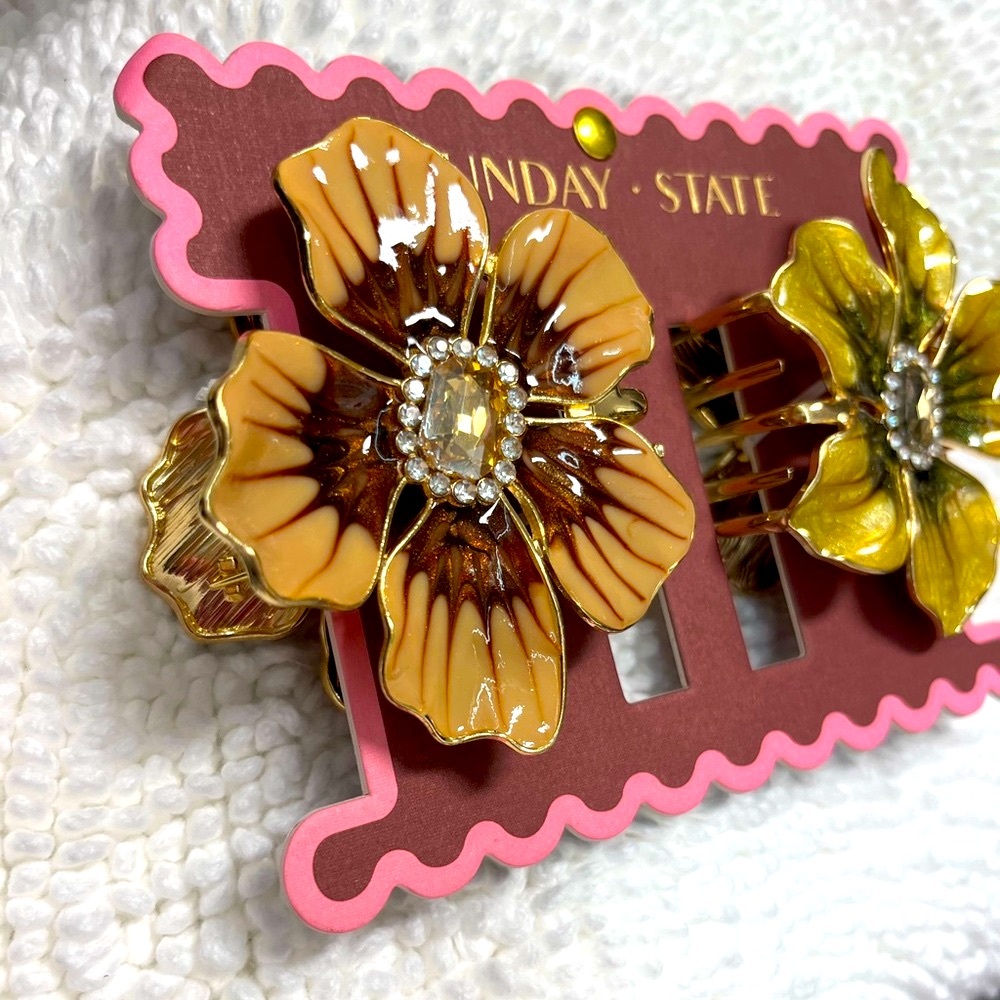 NWT ⚜️🌺⚜️ Sunday State Gorgeous Floral Gem Hair Claw Clips Olive, Cream Brown - Picture 3 of 5